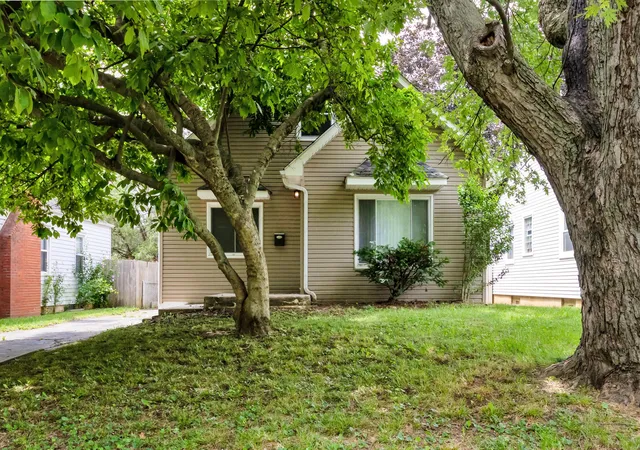 1st image of 205 N Haldy Ave, Columbus, OH 43204 | MLS# 226028738