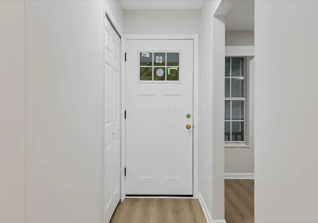 Photo 4 of Single family home for sale at 958 Timothy Dr, Columbus, OH 43230 | MLS# 226030301 | Listing updated on 2026-09-07