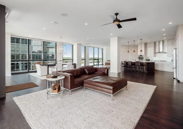 Photo 3 of Condo for sale at 250 W Spring St #824, Columbus, OH 43215 | MLS# 226027418 | Listing updated on 2026-09-18