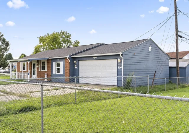 2nd image of 839 Bradwell Dr, Columbus, OH 43207 | MLS# 226028833