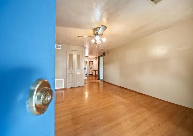 4th image of 839 Bradwell Dr, Columbus, OH 43207 | MLS# 226028833