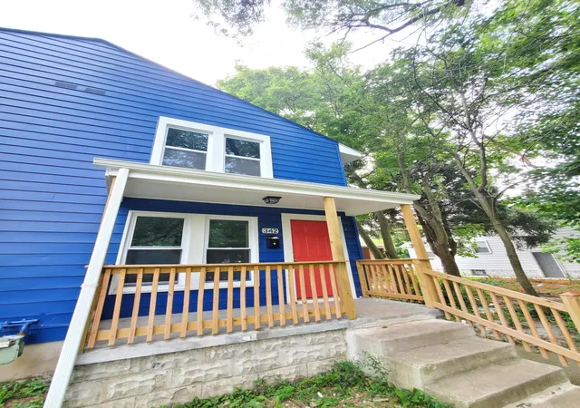Photo 2 of Multi family home for sale at 340 S Wayne Ave, Columbus, OH 43204 | MLS# 226027420 | Listing updated on 2026-09-16