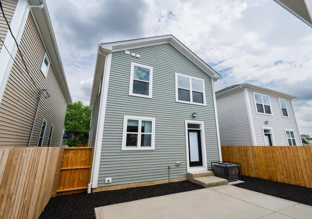 2nd image of 41 S Hartford Ave, Columbus, OH 43222 | MLS# 226027490