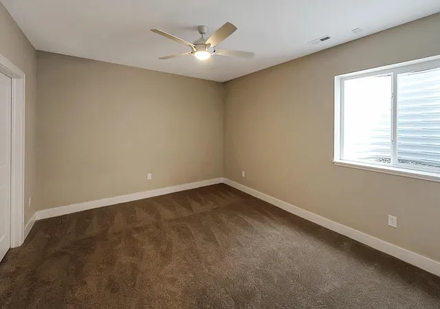 Listing Photo 2 - Condo for sale in building located at 41 S Hartford Ave, Columbus, OH 43222 - Unit #