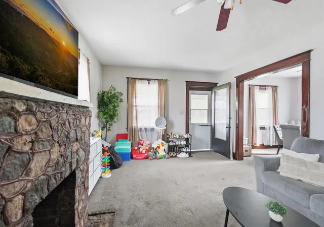 Photo 3 of Sale Pending at 535 E Main St, Ashland, OH 44805 | MLS# 226027812 | Listing updated on 2026-10-06