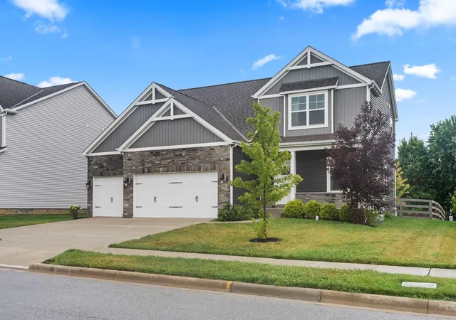 2nd image of 5791 Trail View Xing, Grove City, OH 43123 | MLS# 226027561