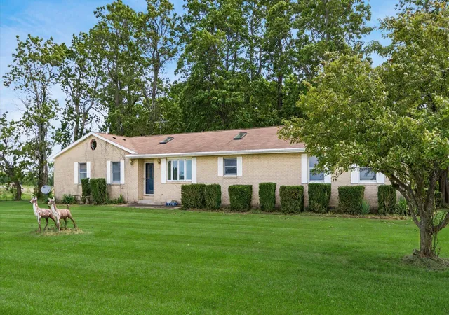 Photo 2 of Sale Pending at 2090 N Sulphur Springs Rd, West Alexandria, OH 45381 | MLS# 226027721 | Listing updated on 2026-08-31