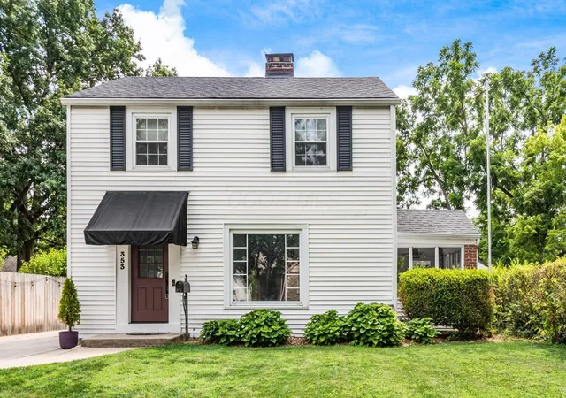 Photo 1 of Single family home for sale at 353 Blenheim Rd, Columbus, OH 43214 | MLS# 226028121 | Listing updated on 2026-09-14