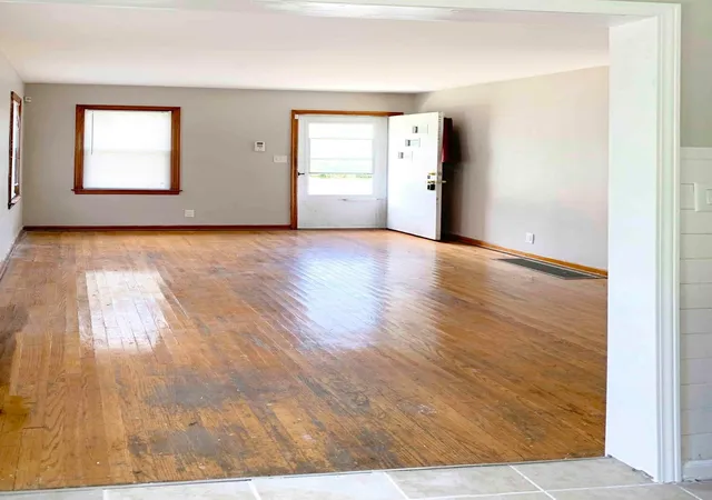Photo 4 of Single family home for sale at 2237 Parkwood Ave, Columbus, OH 43211 | MLS# 226027592 | Listing updated on 2026-07-29