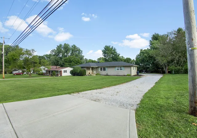 2nd image of 1659 Rainbow Dr Ne, Lancaster, OH 43130 | MLS# 226027744