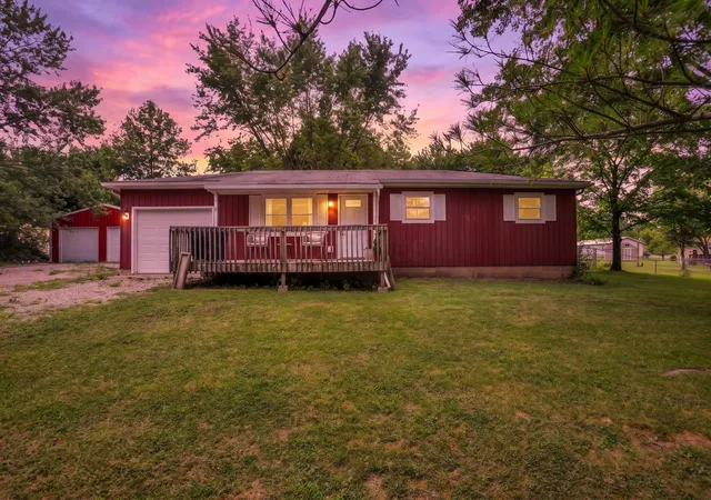 Photo 1 of Single family home for sale at 2968 Pleasant Dr Ne, Lancaster, OH 43130 | MLS# 226028046 | Listing updated on 2026-07-28