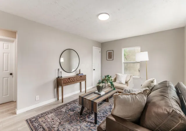 Photo 3 of Single family home for sale at 3080 E 13th Avenue, Columbus, OH 43219 | MLS# 226027643 | Listing updated on 2026-09-11