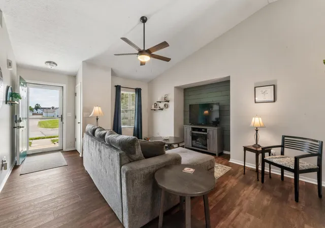 4th image of 5956 Signature Dr, Galloway, OH 43119 | MLS# 226027831