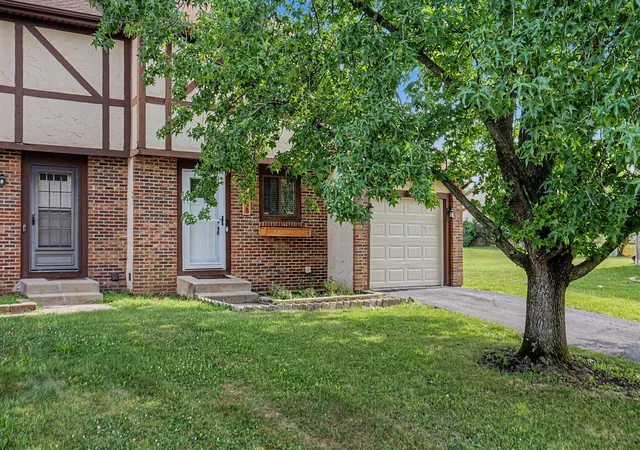 3rd image of 2228 Pinion Pl, Reynoldsburg, OH 43068 | MLS# 226027648