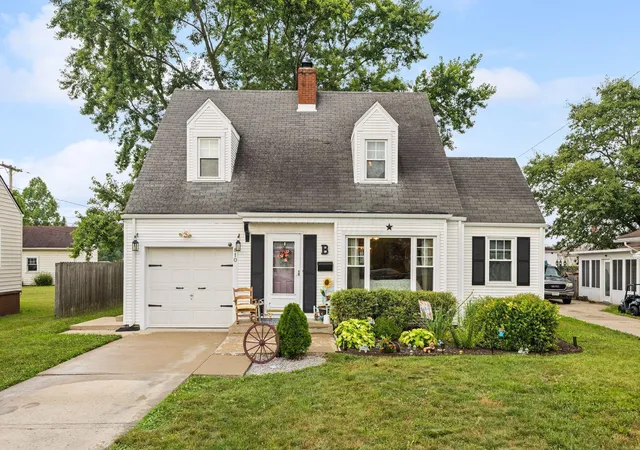Photo 1 of Sale Pending at 810 Lincoln Dr, Washington Court House, OH 43160 | MLS# 226027667 | Listing updated on 2026-08-28