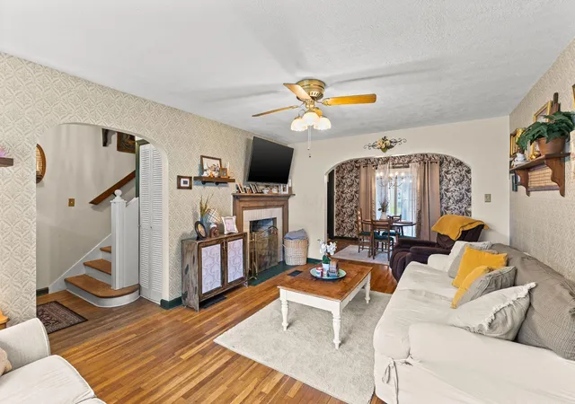 Photo 3 of Sale Pending at 810 Lincoln Dr, Washington Court House, OH 43160 | MLS# 226027667 | Listing updated on 2026-08-28