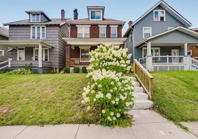 2nd image of 951 S Champion Ave, Columbus, OH 43206 | MLS# 226028449