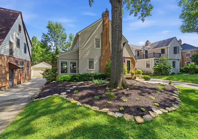 3rd image of 394 Arden Rd, Columbus, OH 43214 | MLS# 226027778