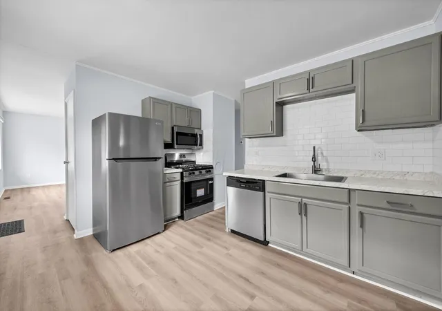 Photo 3 of Single family home for sale at 1610 Koebel Rd, Columbus, OH 43207 | MLS# 226027880 | Listing updated on 2026-08-27