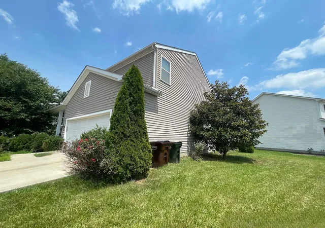 3rd image of 1036 Preble Dr, Blacklick, OH 43004 | MLS# 226027692