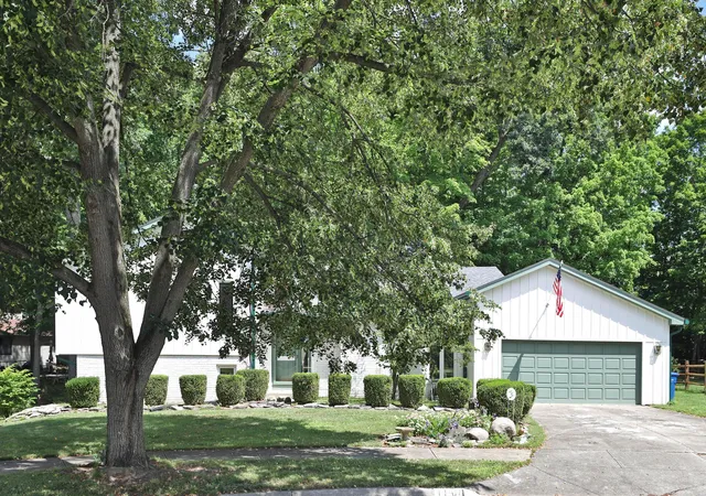 2nd image of 1108 Forest View Ct, Westerville, OH 43081 | MLS# 226027995
