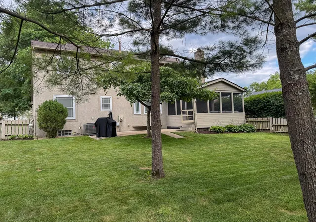 37th image of 621 Valley Wood Ct, Westerville, OH 43081 | MLS# 226027993