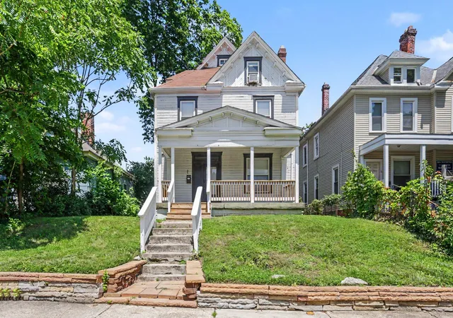 2nd image of 68 E Patterson Ave, Columbus, OH 43202 | MLS# 226027783