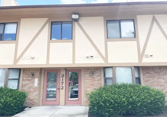 2nd image of 2172 Hedgerow Rd #2172C, Columbus, OH 43220 | MLS# 226027795