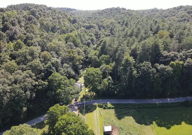 Photo 3 of Single family home for sale at 165 Swift Crk Rd, Beaver, OH 45613 | MLS# 226027799 | Listing updated on 2026-07-29