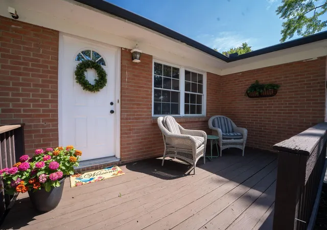 3rd image of 182 Muskingum Dr, Columbus, OH 43230 | MLS# 226027899