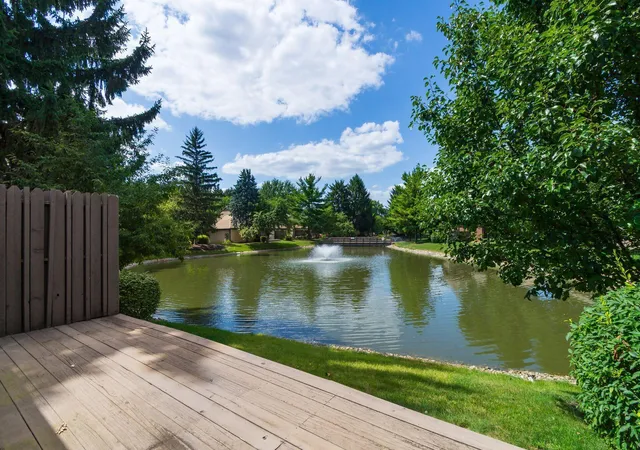 Listing Photo 2 - Condo for sale in building located at 3931 Inverness Cir, Dublin, OH 43016