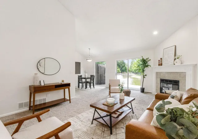 Listing Photo 5 - Condo for sale in building located at 3931 Inverness Cir, Dublin, OH 43016