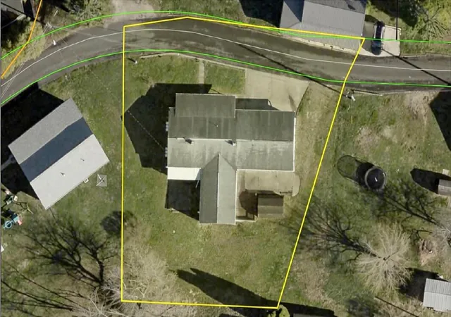 41st image of 40 Sunset Dr, Mcconnelsville, OH 43756 | MLS# 226028230