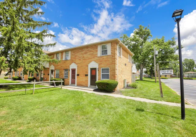 4th image of 1746 Pine Tree St S, Columbus, OH 43229