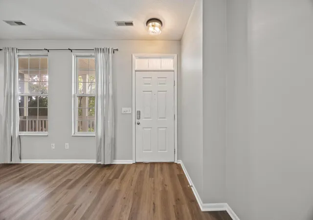 Photo 3 of Multi family home for sale at 1567 1569 Glenn Ave, Columbus, OH 43212 | MLS# 226027909 | Listing updated on 2026-09-16