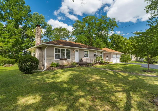3rd image of 1565 Graham Rd, Reynoldsburg, OH 43068 | MLS# 226028037