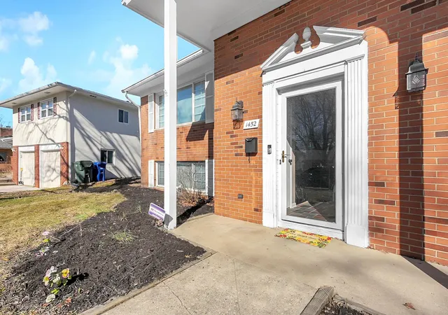 Photo 3 of Single family home for sale at 1452 Ironwood Dr, Columbus, OH 43229 | MLS# 226027997 | Listing updated on 2026-09-01