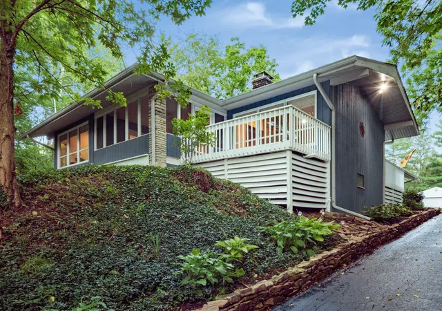 5th image of 6107 Riverside Dr, Powell, OH 43065 | MLS# 226028109