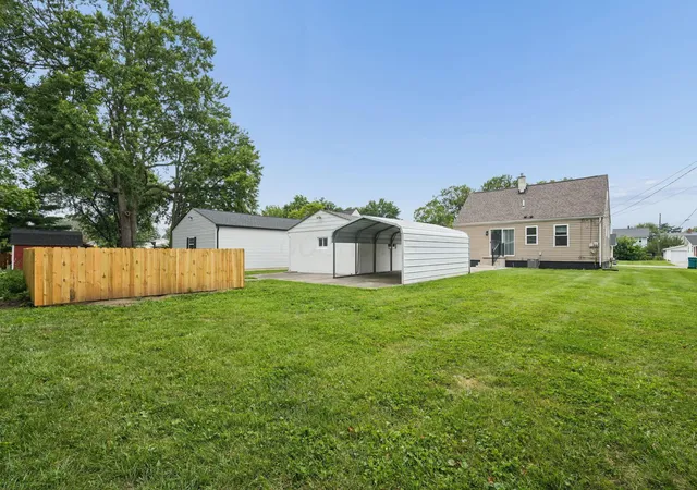 31st image of 196 Maple Dr, Columbus, OH 43228 | MLS# 226028424