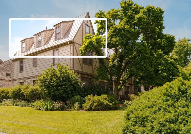 Photo 3 of Condo for sale at 2229 Coventry Rd #5, Columbus, OH 43221 | MLS# 226028029 | Listing updated on 2026-08-28