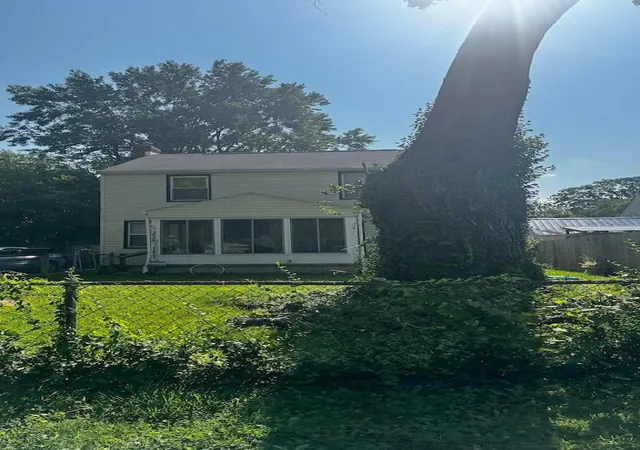 Photo 2 of Single family home for sale at 2400 Taylor Ave, Columbus, OH 43211 | MLS# 226028007 | Listing updated on 2026-07-29