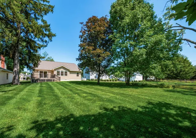 34th image of 655 E Beaumont Rd, Columbus, OH 43214 | MLS# 226029539