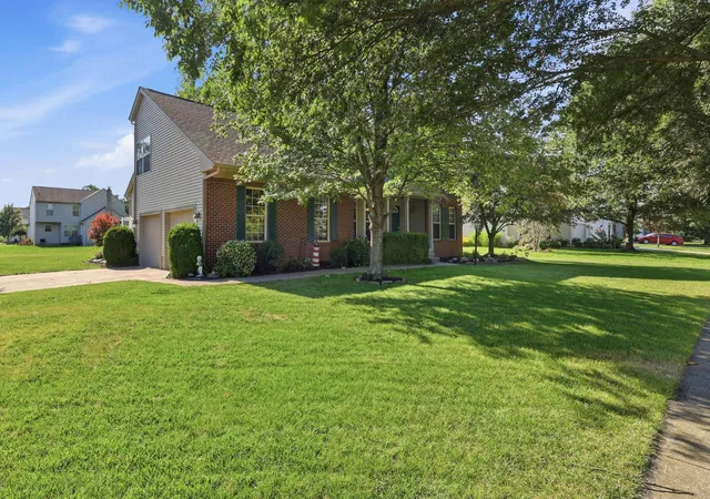 2nd image of 3193 Walkerview Dr, Hilliard, OH 43026 | MLS# 226028003