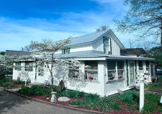 2nd image of 100 1/2 5th St, Lancaster, OH 43130 | MLS# 226028027