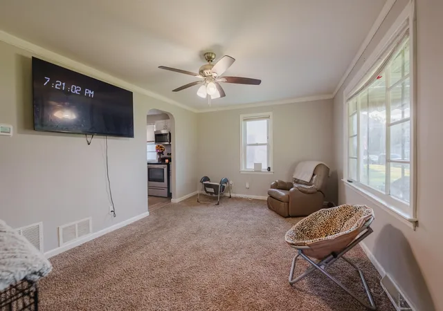 4th image of 1430 E Mulberry St, Lancaster, OH 43130 | MLS# 226032016