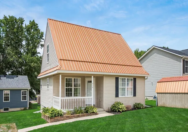 Photo 2 of Single family home for sale at 514 Zanesville Ave, Thornville, OH 43076 | MLS# 226028084 | Listing updated on 2026-09-14