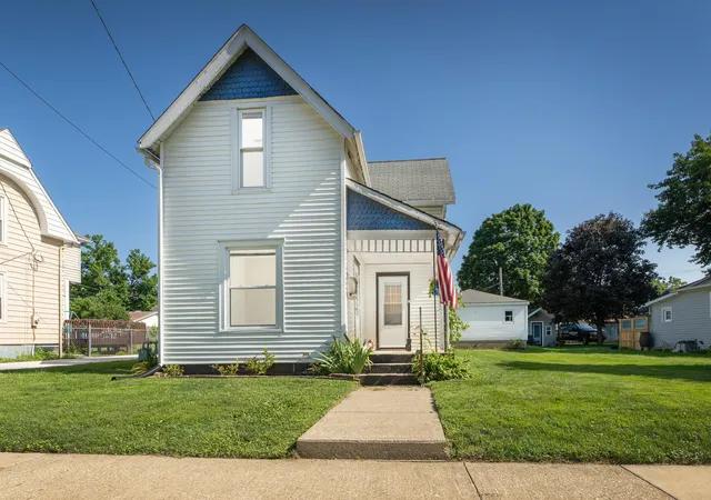 1st image of 505 E Burgess St, Mount Vernon, OH 43050 | MLS# 226028130