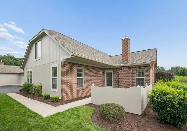 1st image of 5568 Meadowood Ln, Westerville, OH 43082 | MLS# 226028166