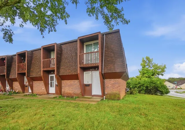 2nd image of 3667 Mccarley Dr S, Columbus, OH 43228 | MLS# 226028338