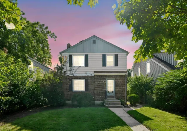 Photo 1 of Multi family home for sale at 872 Copeland Rd, Columbus, OH 43212 | MLS# 226028268 | Listing updated on 2026-07-29